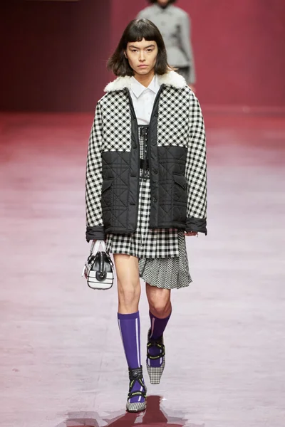 Look 46